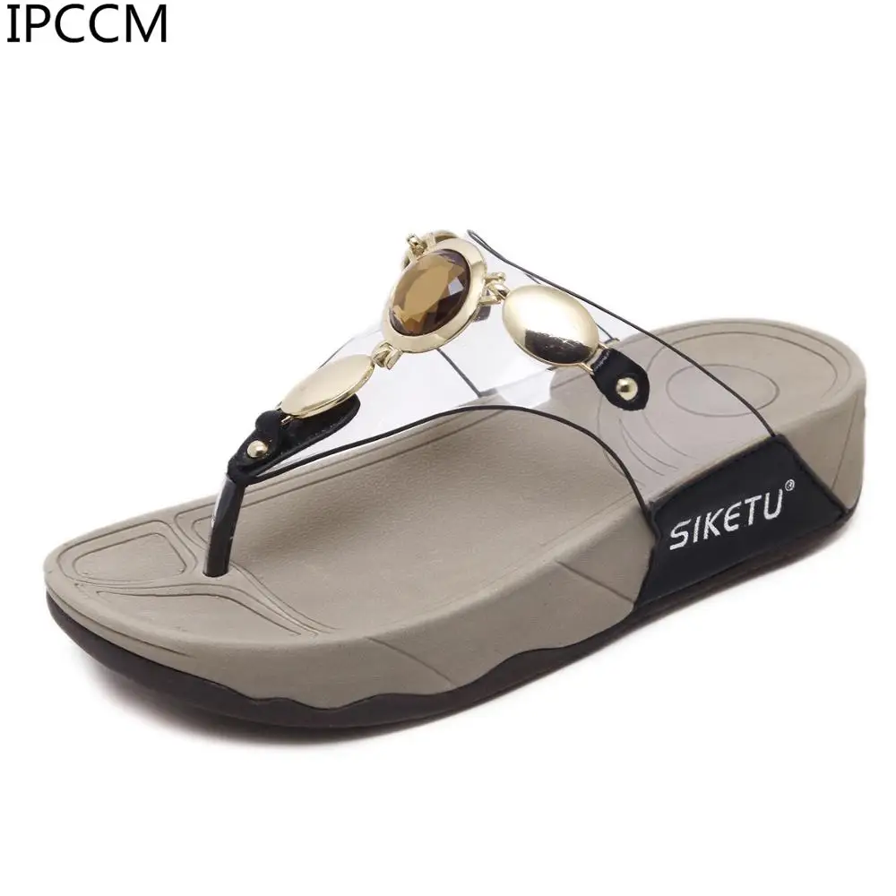 

2019 Summer New Style Comfortable Simple Elegant Generous Non-slip Buckle Rhinestone Platform Women's Cool Slippers