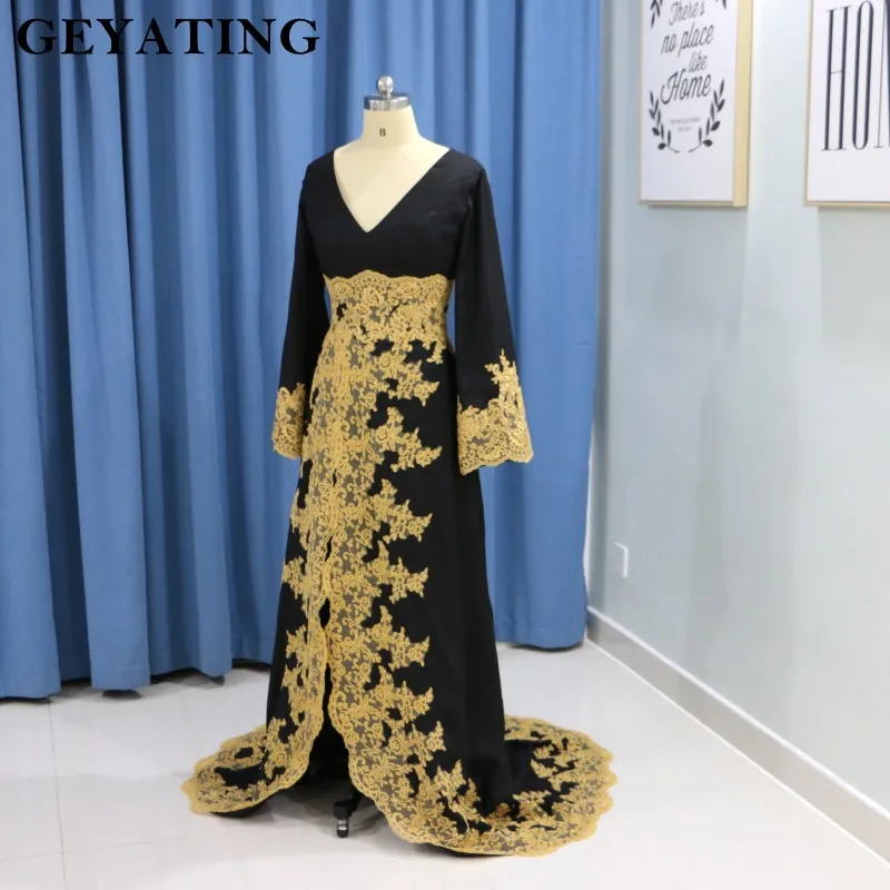 Saudi Arabic Black Evening Dresses Long Sleeves Gold Lace Applique Sexy V-neck Side Split Dubai Prom Formal Dress Robe De Soiree