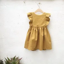 ; желтые платья для маленьких девочек; одежда для детей; Летнее Детское платье из хлопка и льна с расклешенными рукавами; красивое платье для девочек; E90235