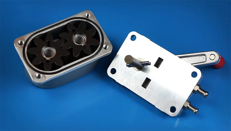 

DLE Hand Fuel Pump Flow Metal Gear 18ml/roll Hand Oil Pump for RC Airplane Aircraft Drone