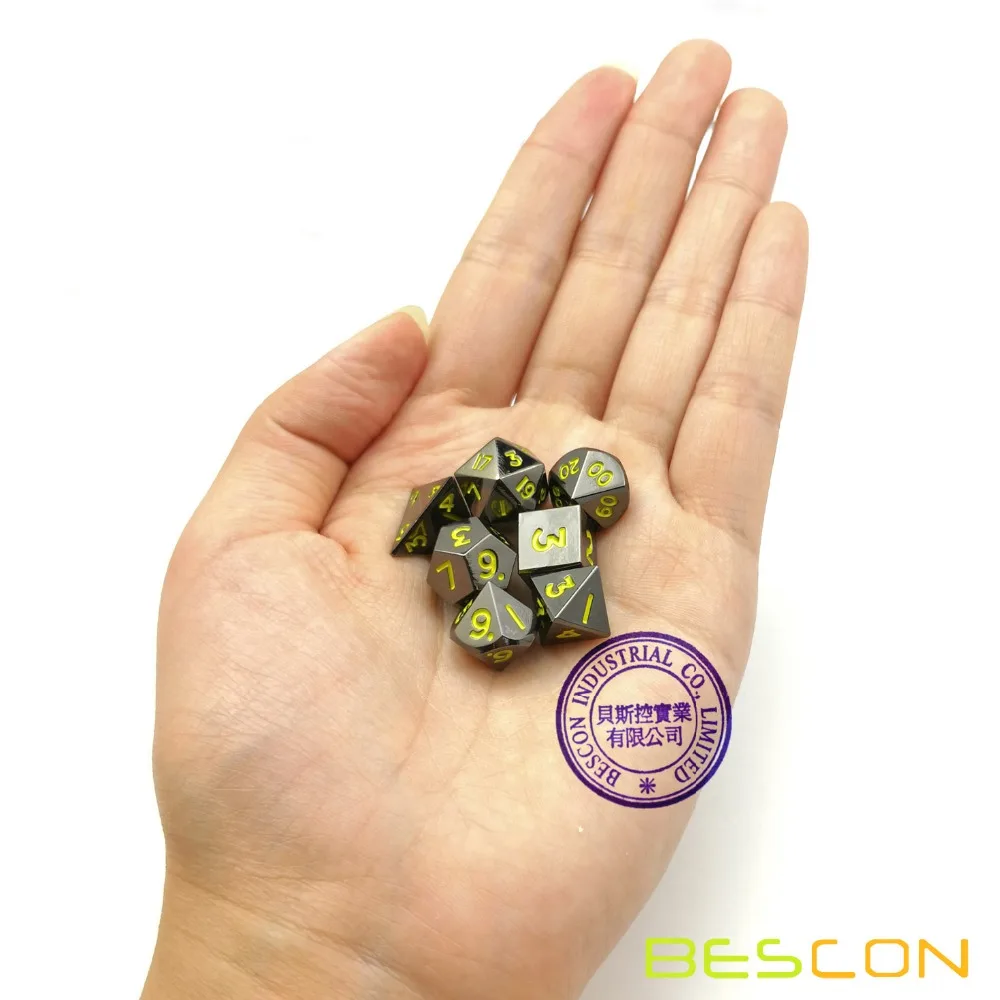 Bescon 10 мм Набор Мини твердых Металлических Кубиков глянцевый черный с желтыми цифрами, мини-металлические многогранные D& D RPG миниатюрные кубики 7-sets