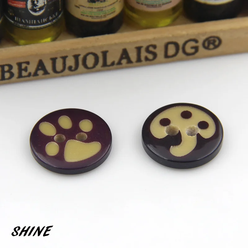 

SHINE Resin Sewing Buttons Scrapbooking Round Coffee Two Holes Bear Paw Pattern 15mm Dia. 50 PCs Costura Botones decorate
