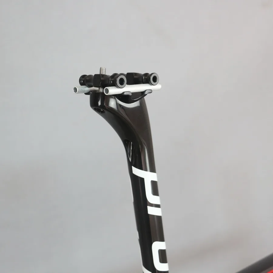 Flash Deal Hight modulus toray t1000 carbon fiber black fox BSA normal brakes all internal cable road bike frame FM066 8