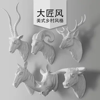 

A big wind wall European style of the ancient American living room crafts tocarve sambar deer hunting horse head wall