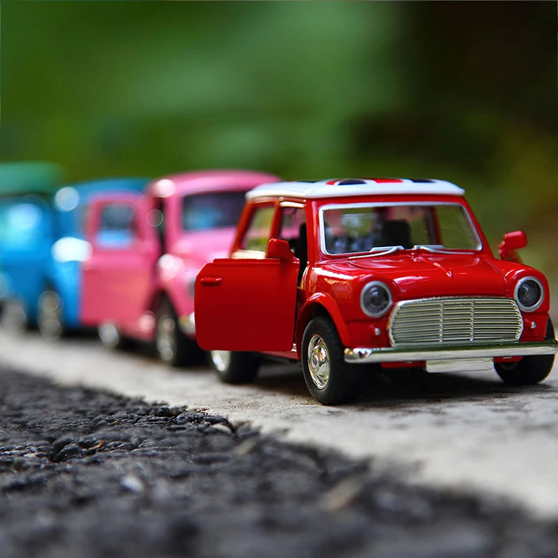 Alloy Car Toy Vehicles Acousto-optic Toy Mini Pull Back Car Metal Diecast Vehicle door open classic cars For Boys W light sound Alloy Car Toy Vehicles Acousto-optic Toy Mini Pull Back Car Metal Diecast Vehicle door open classic cars For Boys W light sound