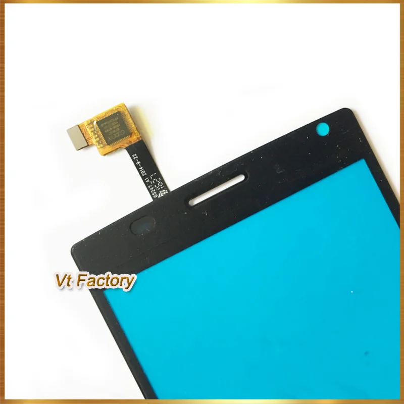 Megafon Login Plus touch screen 1