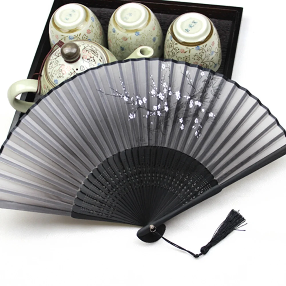 

Bamboo Chinese Japanese Held Silk Hand Folding Asian Pocket Fans Tassel Personalized Bamboo Fan Of Wedding Decoration HG0216