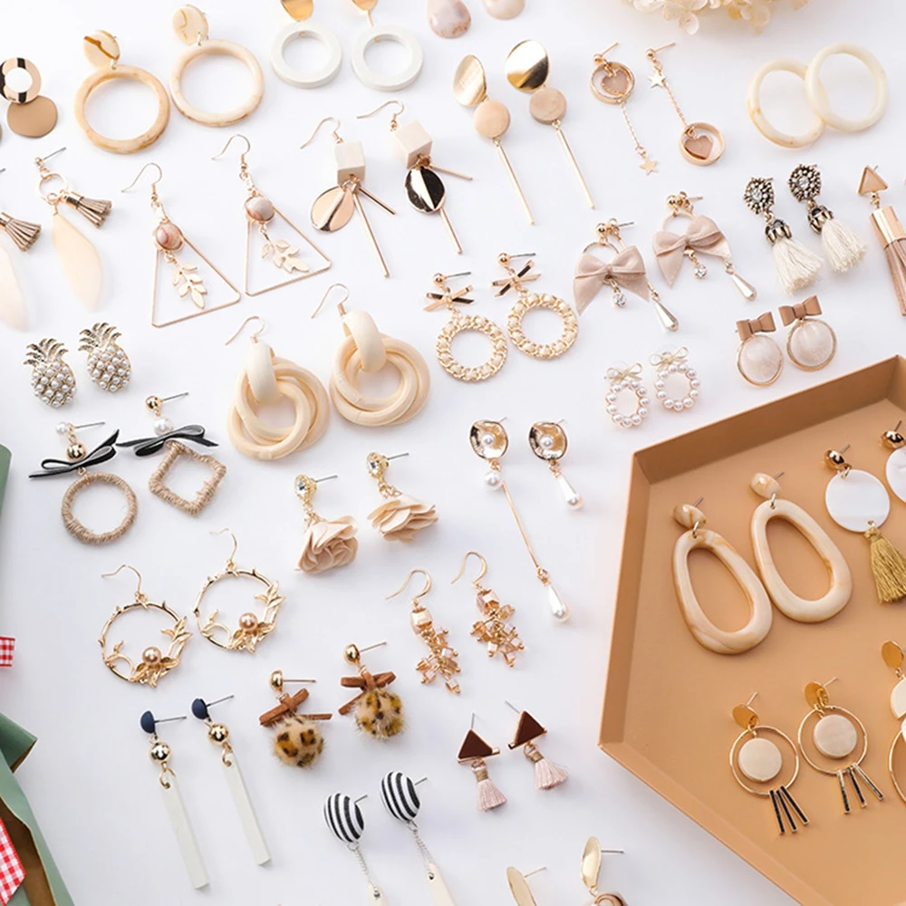 

Women's Fashion Apricot Wooden Geometric Earrings Korean Version of the Sweet Acrylic Exaggerated long Tassel Earrings