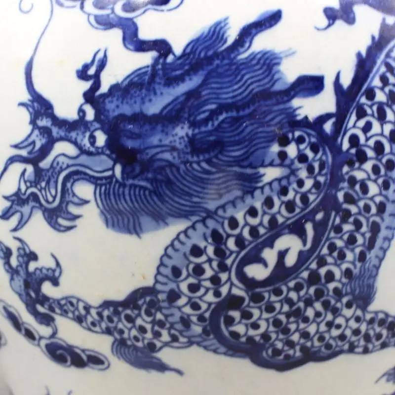 Jingdezhen ceramic jar Kangxi's year mark blue and white double dragon pattern general tank antique porcelain household 3