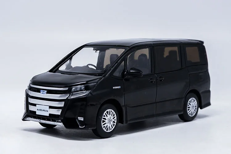 Завод 1:30 Toyota NOAH MPV Игрушечная машина из сплава игрушки для детей литой модельный автомобиль подарок на день рождения - Цвет: Черный