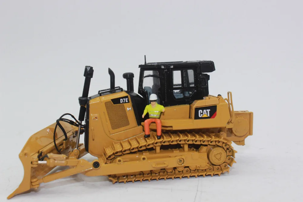 Гусеничная лента CAT CATERPILLAR D7E трактор бульдозер 1/50 модель бренд DIECAST MASTERS 85555|norscot