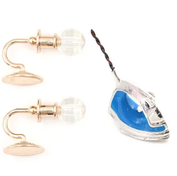 1/2 Pieces Metal 1:12 Dollhouse Miniature Wall Light Lamp Iron Adornment Iron Clothes Model 1/12 Doll House Accessories 1