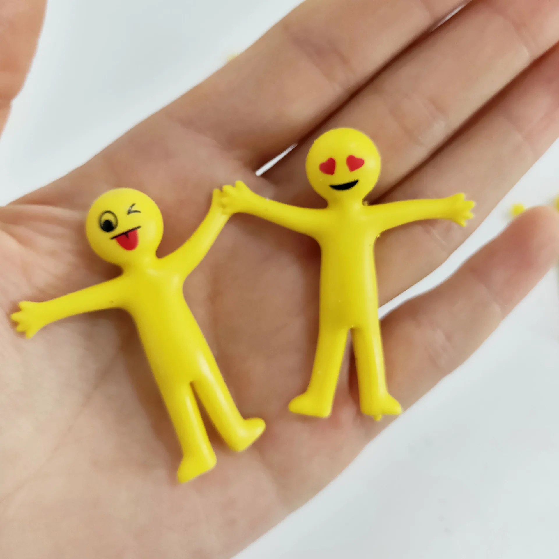Новинка TPR мягкий клей с выражением желтого человечка может тянуть маленькую игрушку куклы Упакованные твист яйцо игрушки Забавные игрушки-гаджеты Squishy