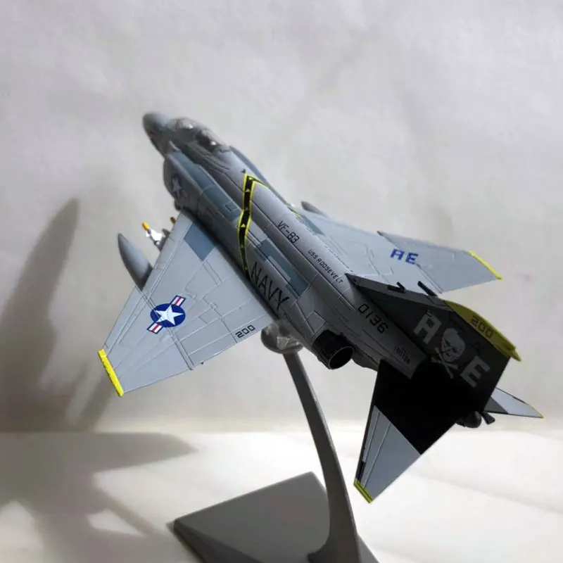 WLTK 1/100 масштаб военная модель игрушки F-4 Phantom II VF-84 Jolly Rogers Fighter литой металлический самолет модель игрушки для сбора/подарка