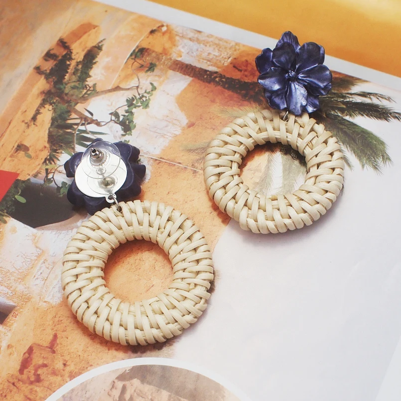 MANILAI Handmade Wooden Straw Weave Earrings Fashion Rattan Weaving Flower Circle Big Earrings Women Jewelry Purple White Color