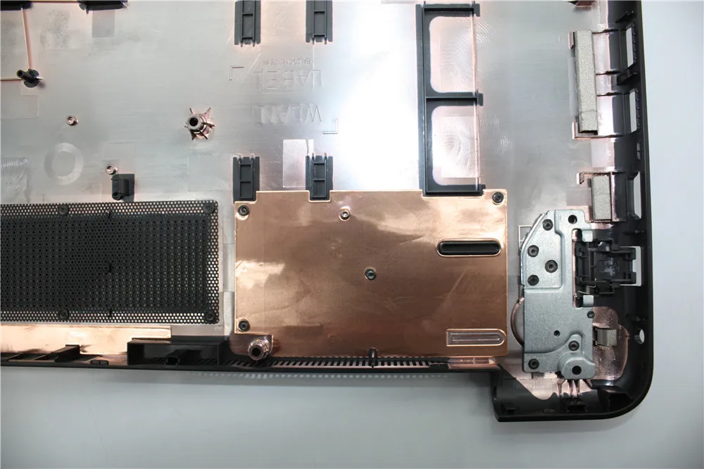 Новый и оригинальный чехол для ноутбука DELL INSPIRON 15 5564 5565 5567 черная Нижняя основа