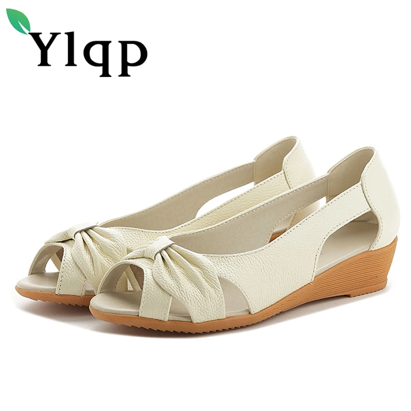 

Ylqp 2018 summer slope heel side empty shallow mouth flower real leather mother sandals middle aged and elderly women's shoes