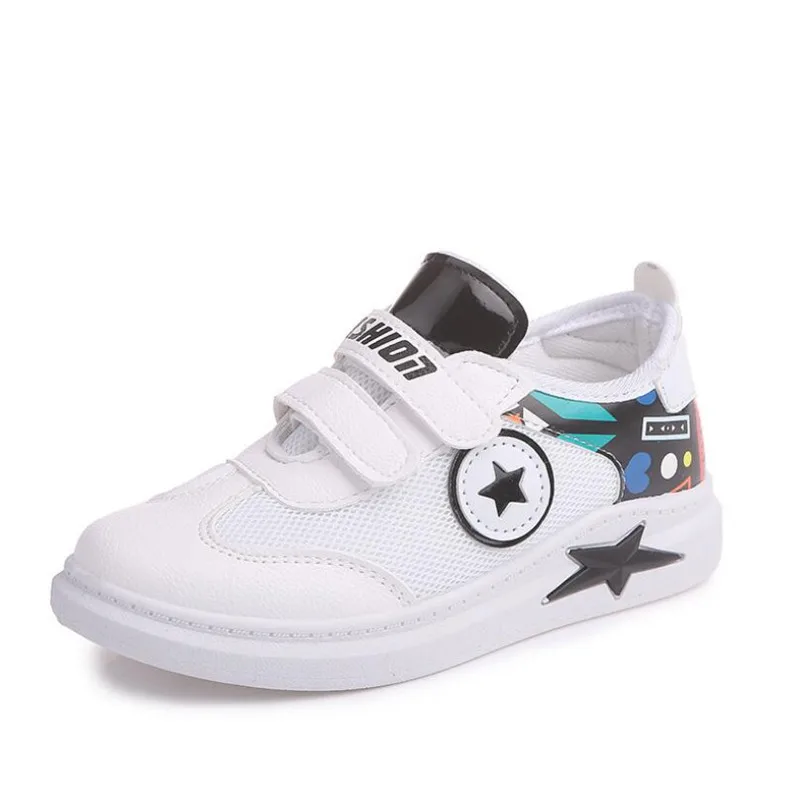 sports shoes for girls white