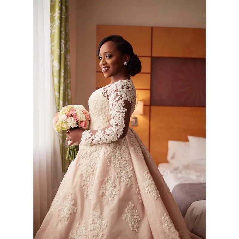 

2019 Long Sleeves Wedding Dresses A Line V Neck Beads Lace Appliques Court Train Wedding Dress Bridal Gowns Custom