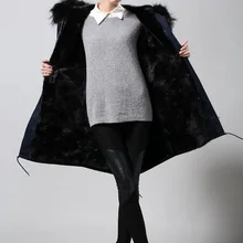 Стиль темно-синяя короткая парка с темно-синим длинное женское модное пальто, синий Модный меховой воротник, mr mrs зимняя одежда