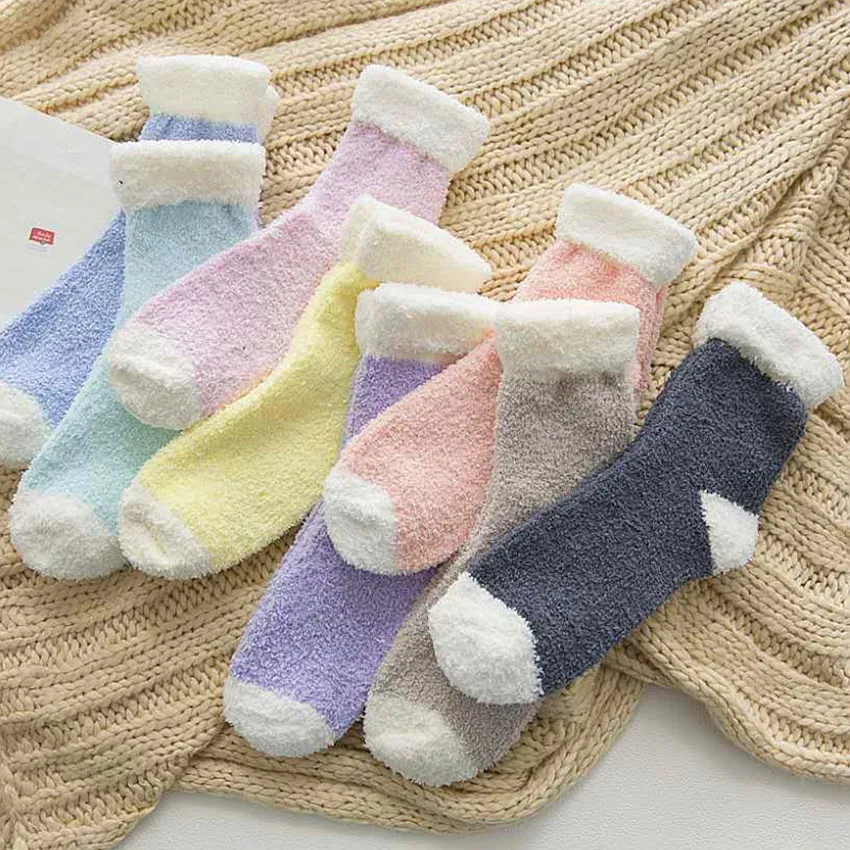 Kawaii/рождественские носки яркие цвета коралловые бархатные тапочки модные