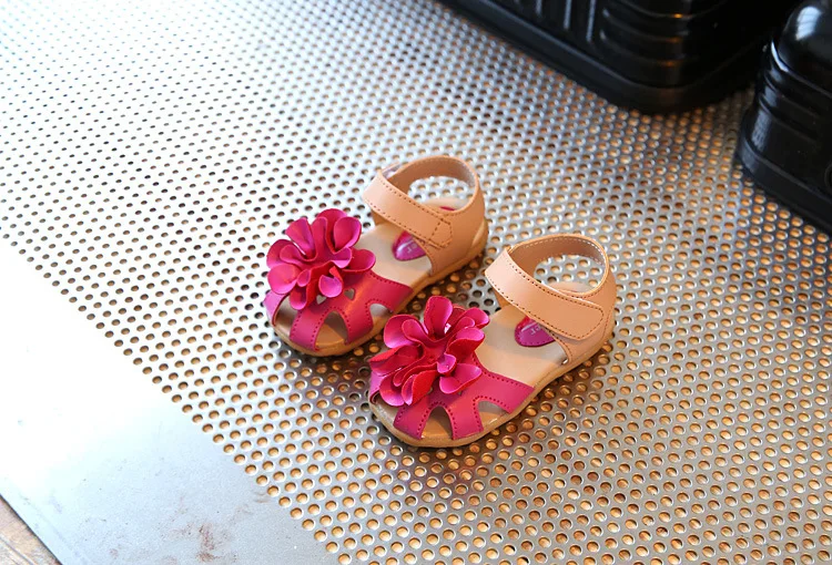 2018 Обувь для девочек из искусственной кожи летние детские Сандалии для девочек с закрытым носком Skidproof малышей детей Обувь цветок Детские
