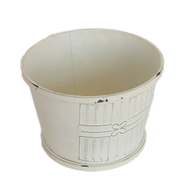 Vintage Baby Props Iron Newborn Bucket Rustic Iron Baby Bed Photo Props Neutral Newborn Posing