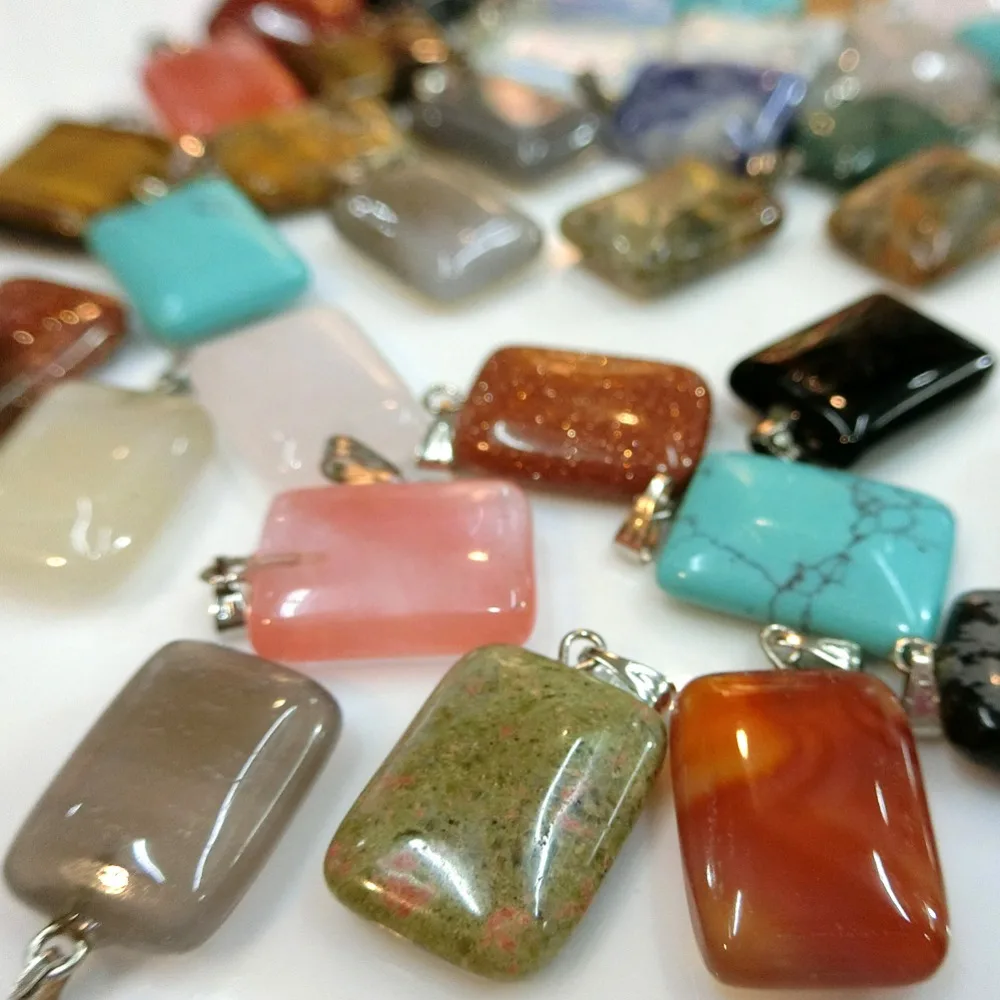 Wholesale 50pcs//lot Mixed pierres naturelles point Chakra Healing Gemstone Pendentifs