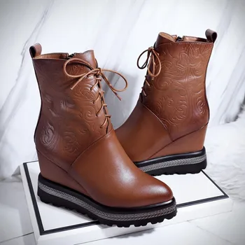 

GPOKHDS 2019 women ankle boots Cow leather winter short plush brown color lace up platform wedges high heels boots size 34-42