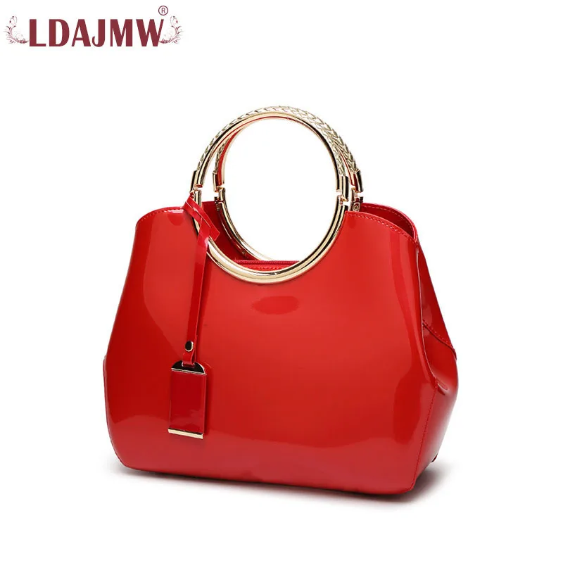 

LDAJMW Fashion Glossy Patent Leather Women Handbag Bride Marry Noble Atmosphere Ellipse Single Shoulder Messenger Finalize Bag