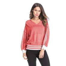 Модные прозрачные с v-образным вырезом и длинным рукавом Футболка Для женщин летние топы тонкая футболка сбоку полосатый лоскутные свободные Kintted с капюшоном футболка