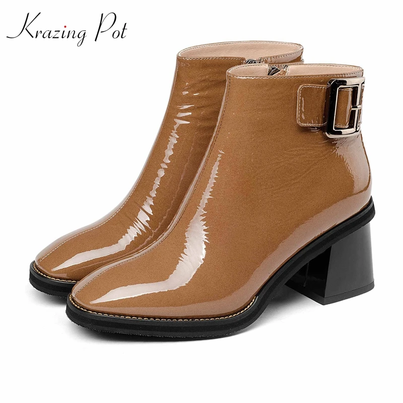 

krazing pot 2018 full grain leather patent pleated decoration metal buckle fashion Chelsea boots women big size ankle boots L43