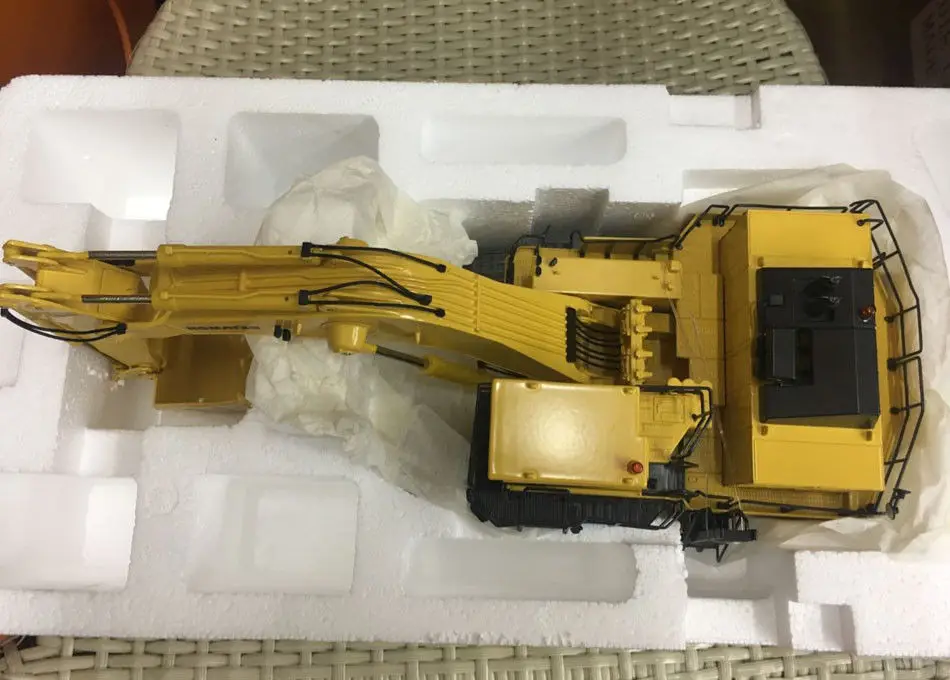 Редкий NZG Комацу 1:50 экскаватор масштаб литой металл модель 7621|construction vehicles|constructions