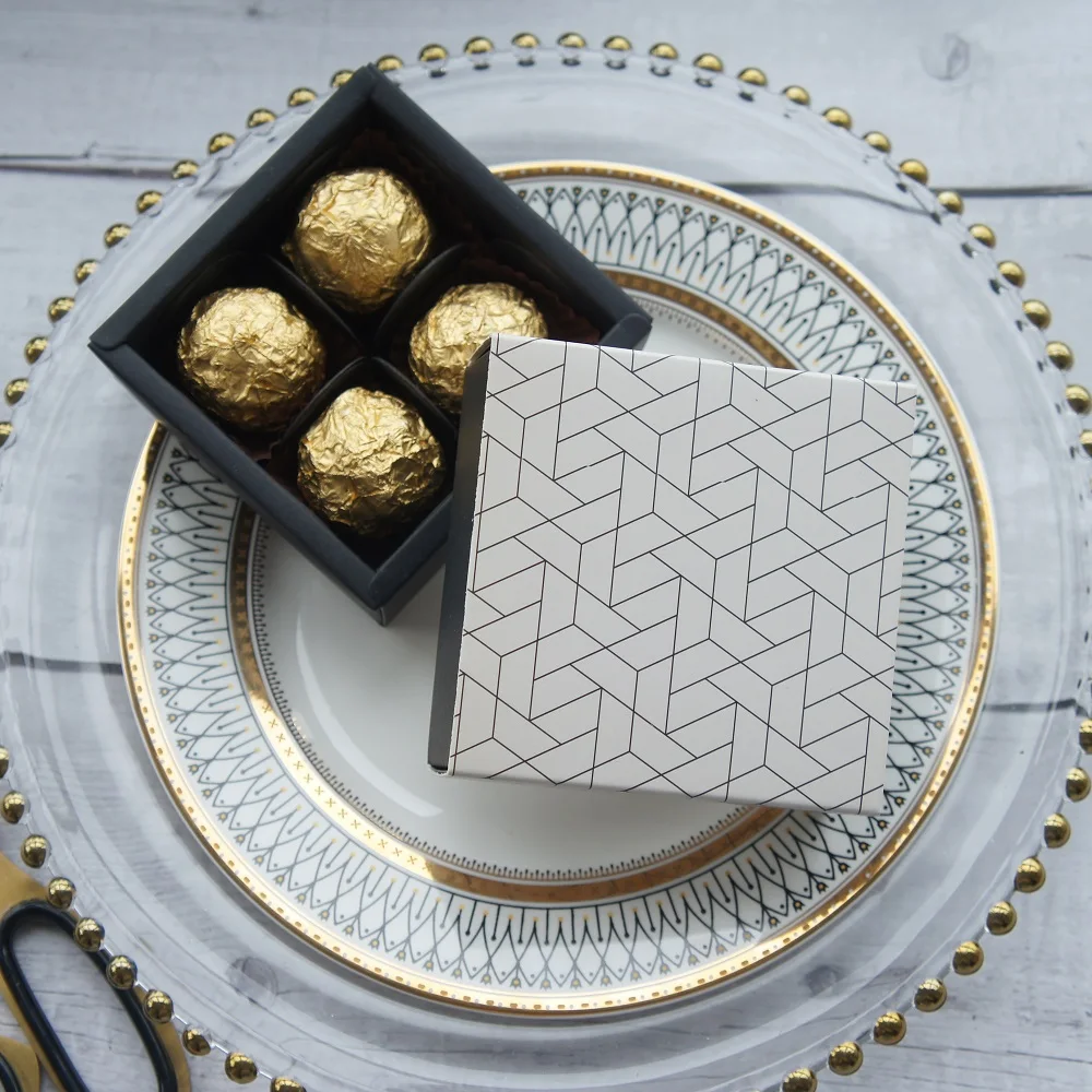 

8.9*8.9*3.5CM elegant Beige honeycomb pattern 1 set Paper Box as Chocolate soap candy wedding Birthday Party Gift Packing