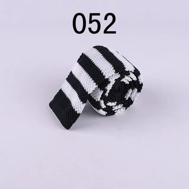 052