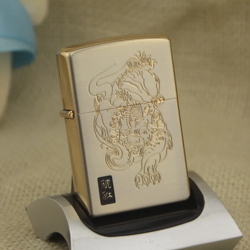 

2019 new leader CF0380J original copper shell CHIEF creative windproof high-grade kerosene lighter