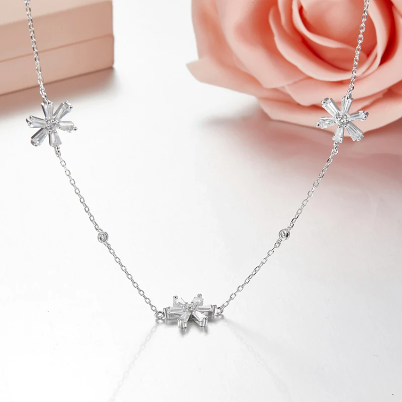 

Fit Necklace Monaco Jewelry with Women Jewelry Party Gift Charm 925 Sterling Silver Zircon Fashion Simple Snowflake Necklace