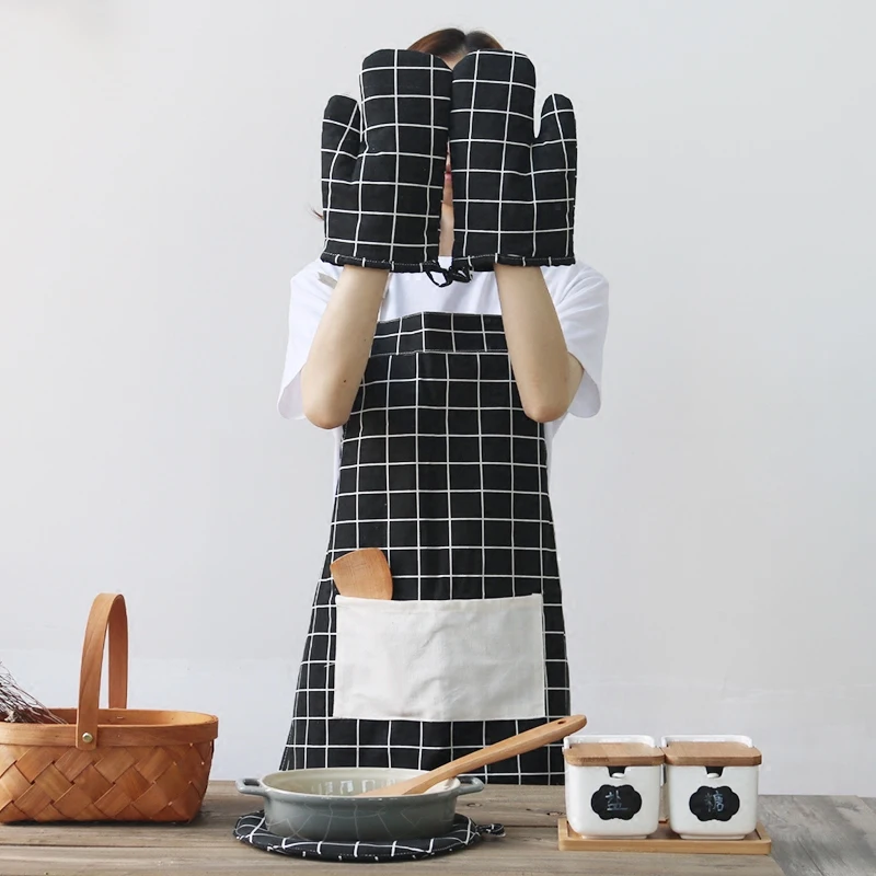 4pcs/set Kitchen Gloves Microwave Baking Glove Oven Mitts Cooking Apron Bakeware Placemat Table Mat (2 Oven Mitts+1 Apron+1 Mat)