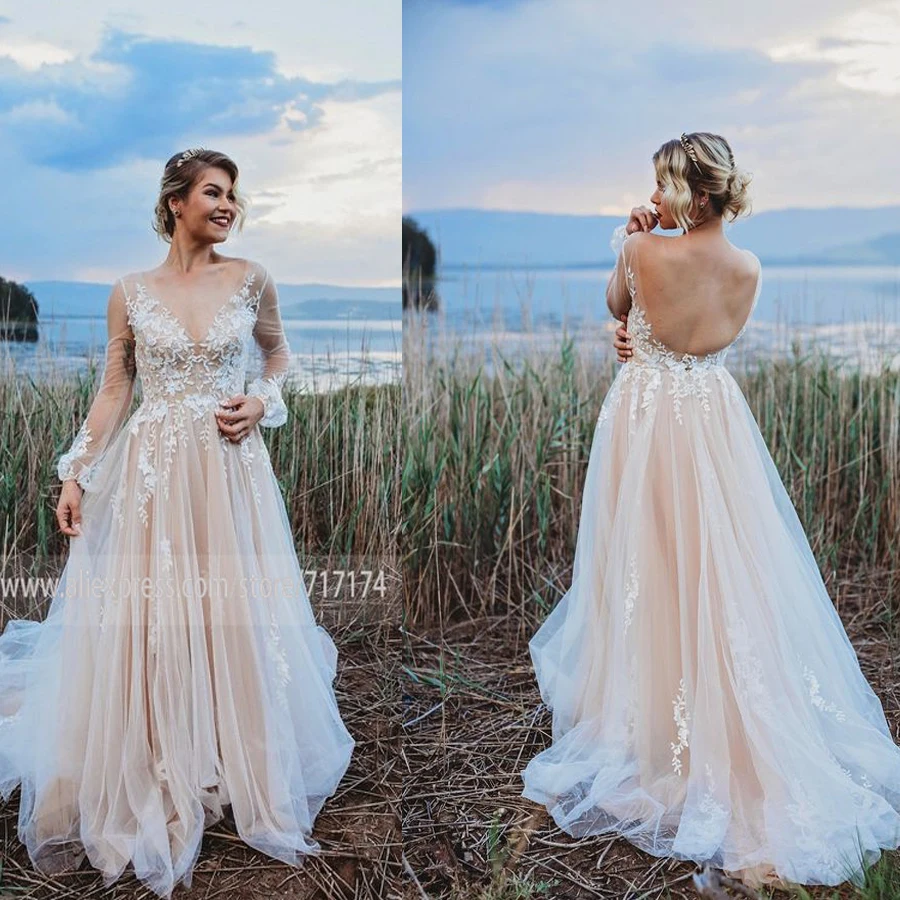 

Gentle Tulle V-neck Neckline Long Sleeves Lace Applique A-line Wedding Dress with Backless Sweep Train Illusion Bridal Dress