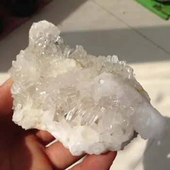 

480g Natural Clear Crystal Specimen Minerals Stone feng shui crystal souvenir China Supplier