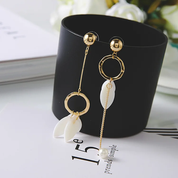 

Trendy Shell Plant Women Dangle Earrings Leaf Tassel Pendant Asymmetrical Earrings For Women Drops Earrings Bohemian Earrings