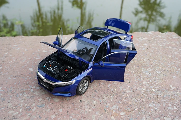 Exquisite gift 1:18 Guangqi Honda Tenth Generation Accord simulation metal car model,advanced alloy model car,free shipping