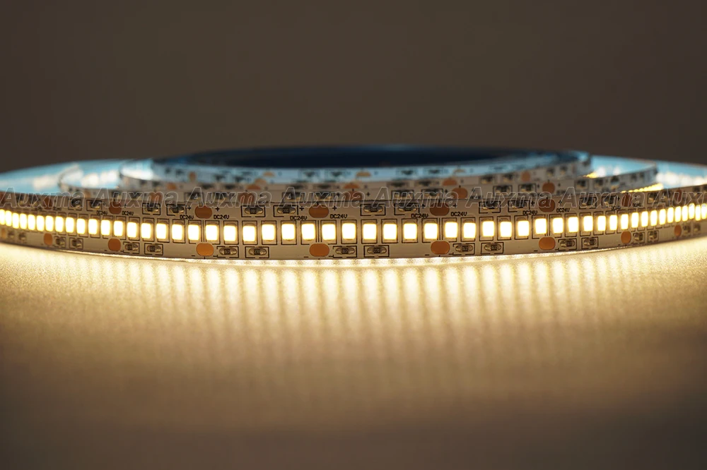 Não impermeável para Sala de Conferências Alta Potência 2835 240 Leds e m Led Strip Cri95 Cri90 Pcb Largura 12mm Ip20 Dc24v 38.4 W e m 1200led e reel 5 pcb de largura 12mm