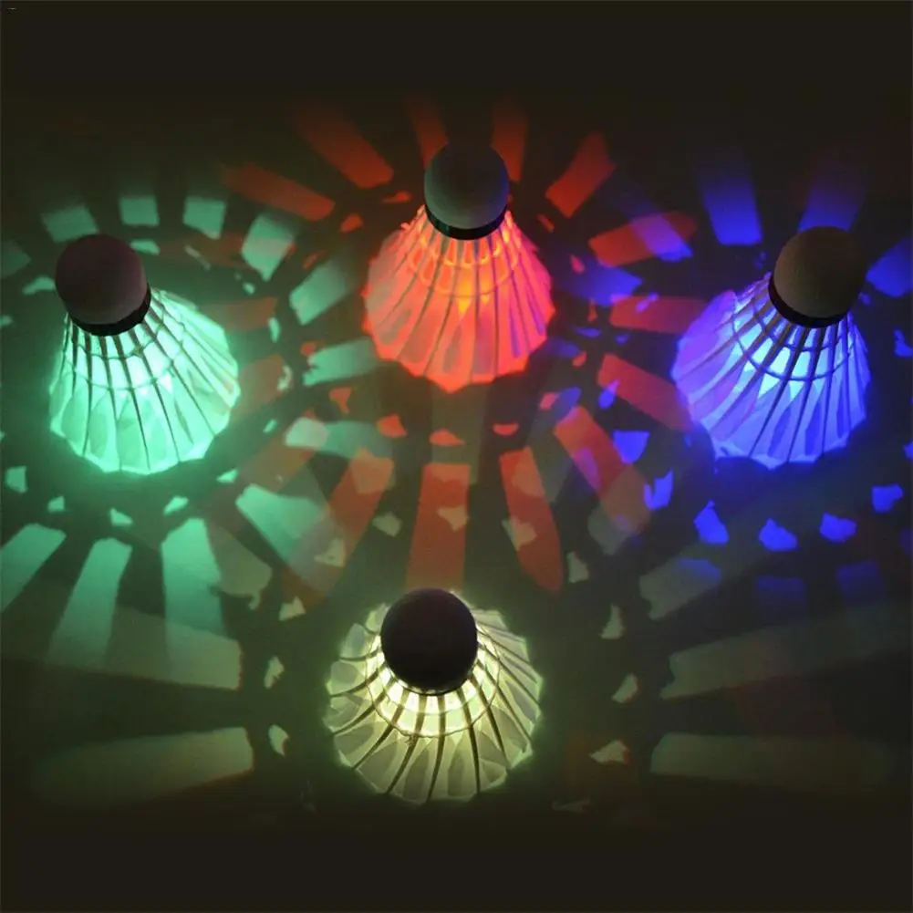 4 unids/pack iluminación LED bádminton Bola brillante volantes Badminton