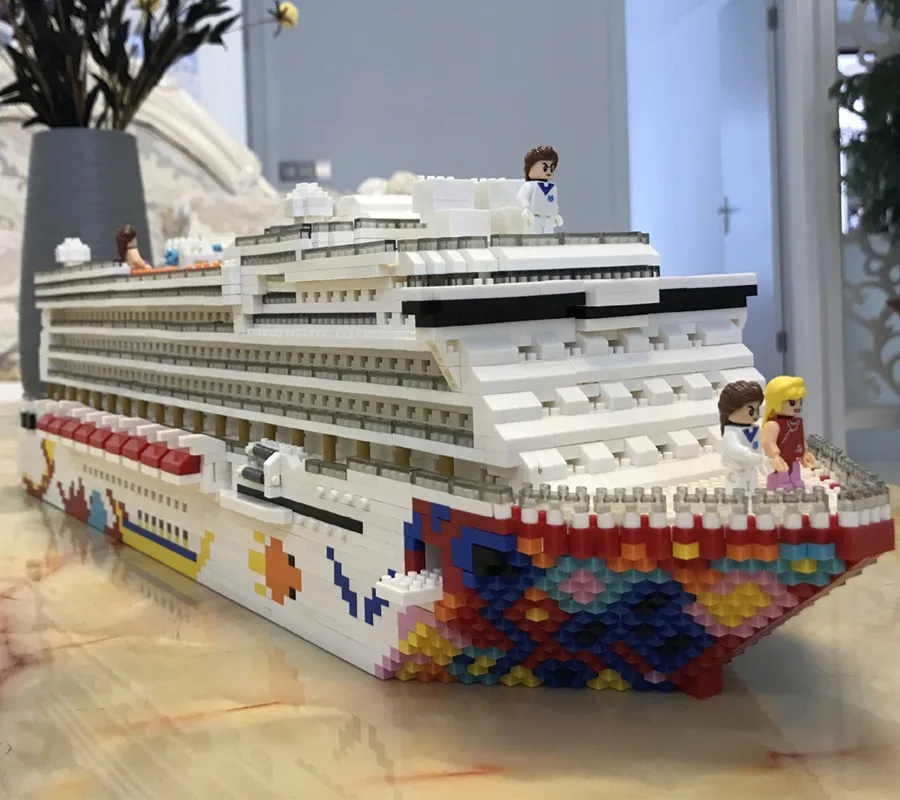

ZRK Luxury Cruise Liner Ship Big White Boat DIY Diamond Mini Building Micro Blocks Brick Assembled Toy Kids Gift RK7800