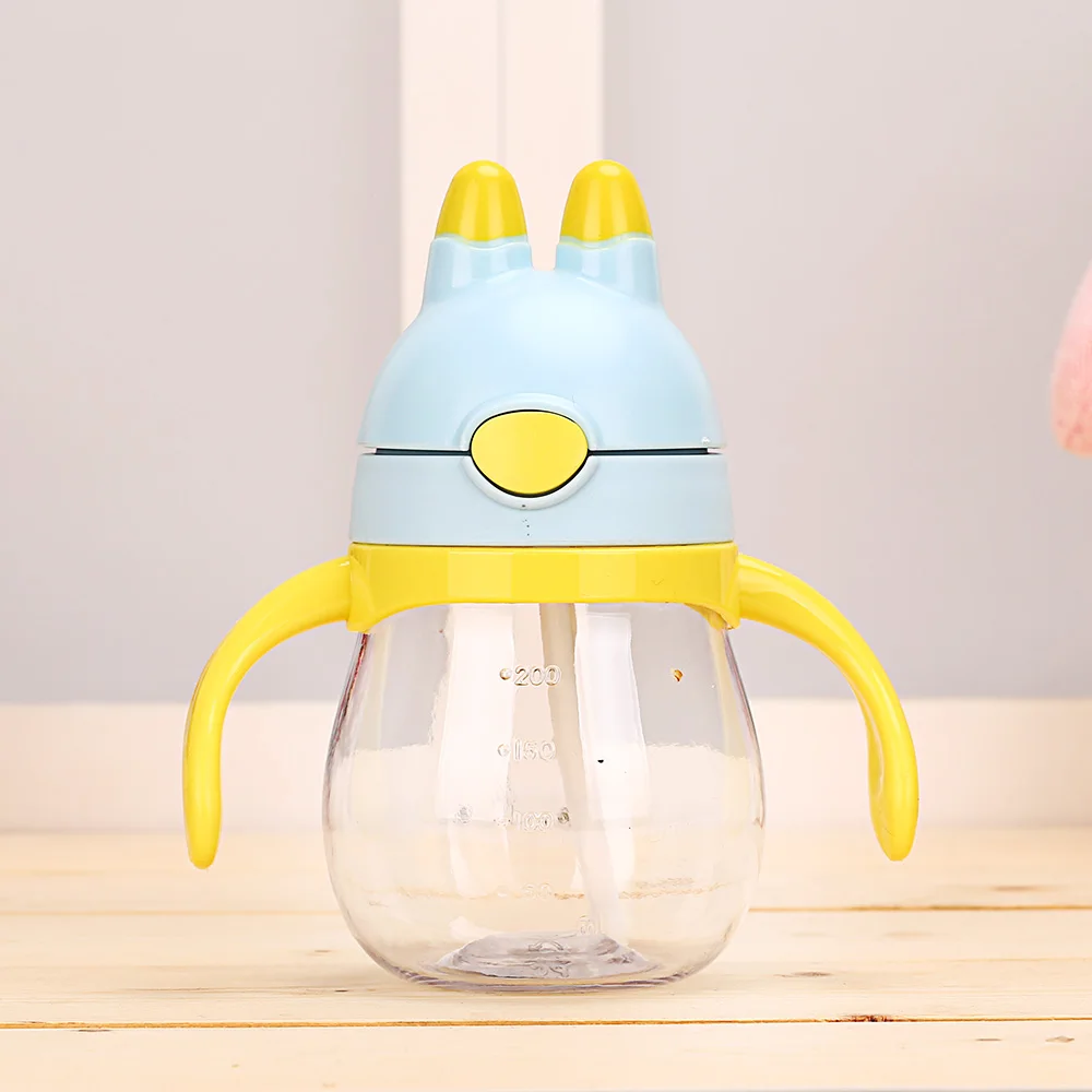 

200ml Baby Kids Cartoon Drinking Feeding Water Bottle with Straw Suction Cute High Quality