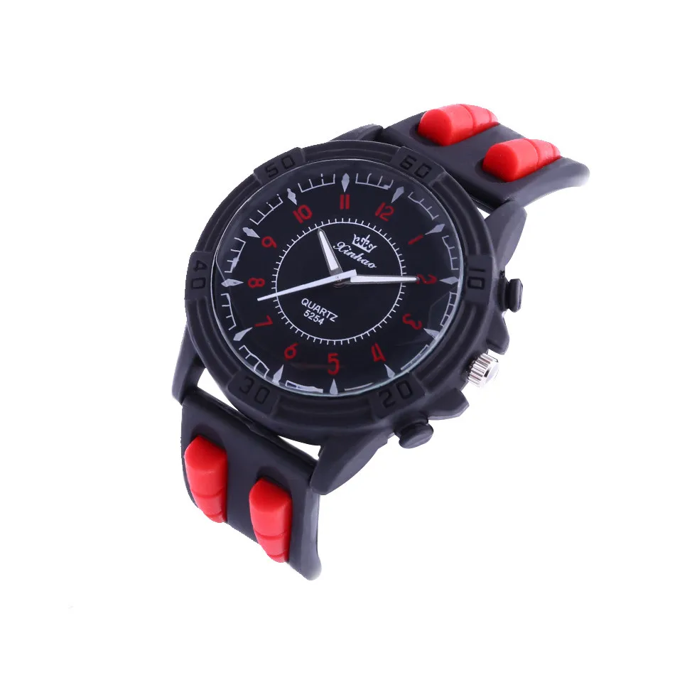 

Business High-End Quality Fashion Retro Design Silicone no waterproof Man's Watch Trend Quartz Watch L0424