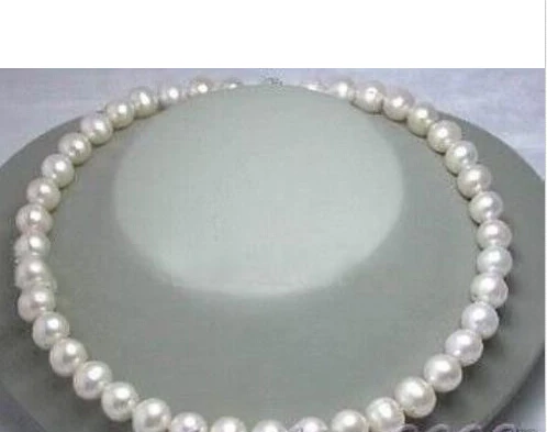 

FREE SHIPPING 17''natural 8-9mm white AA pearl necklace 14KGP/585 clasp