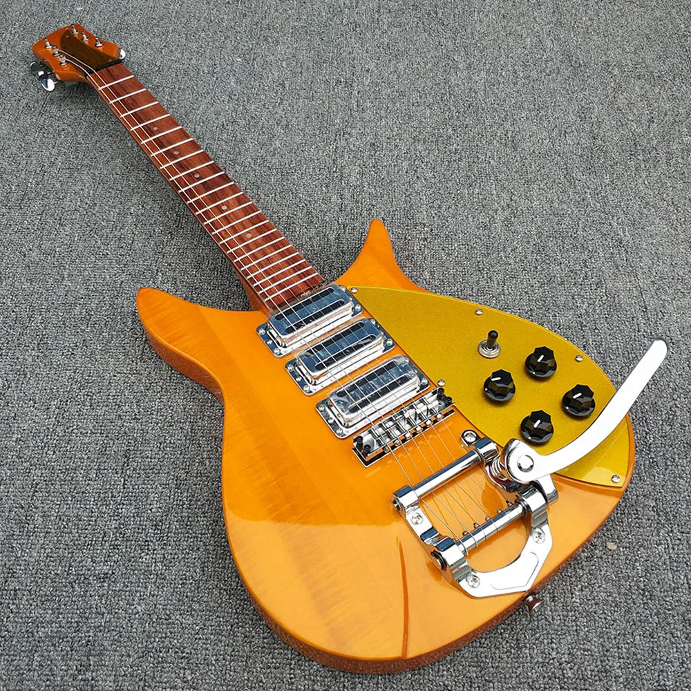 

custom shop,R325 Electric Guitar with Bigsby,It can be built as required, High quality,Single layer picker guard