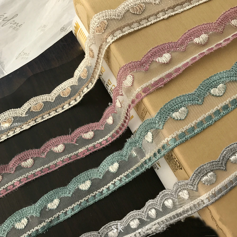 

Lychee Life DIY 5 Yards Two-color Embroidery Lace Trims Love Pattern Lace Ribbon Sewing Dress Clothes Supplies Decoration